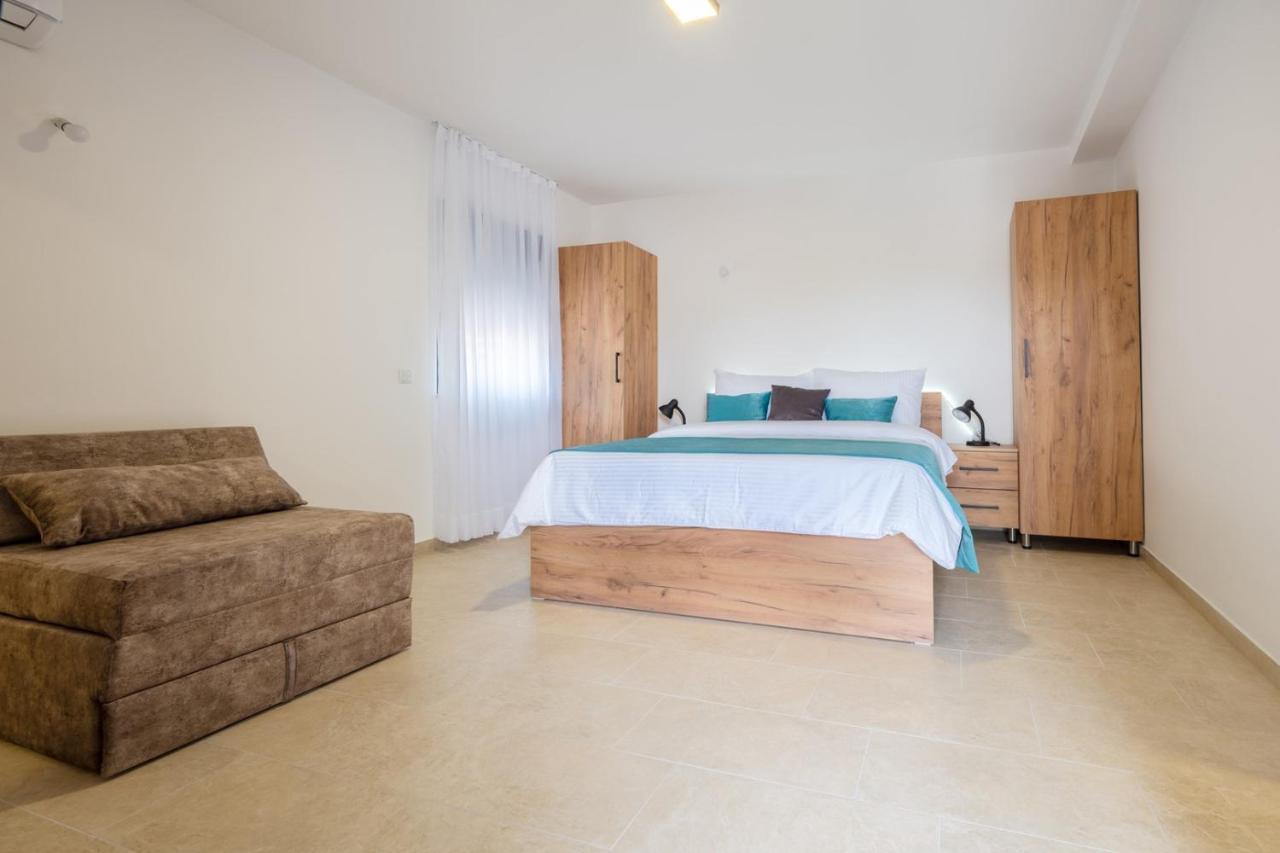 Villa Emina Sa Privatnom Plazom I Parkingom Neum Exterior photo